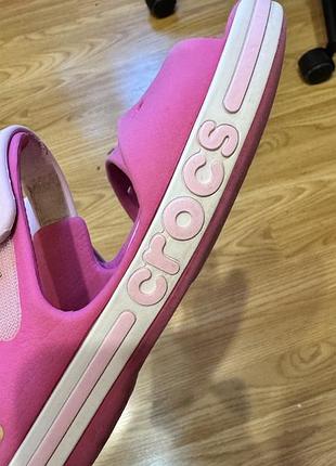 Босоніжки та сандалі дитячі crocs рожеві 4