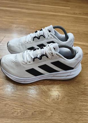 Беговые кроссовки adidas 5