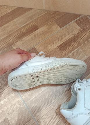 Кросівки жіночі guess білі 2