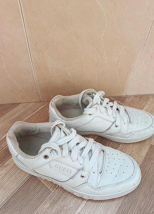 Кросівки жіночі guess білі