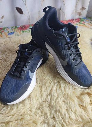 Стильные кроссовки nike lunar roam 2