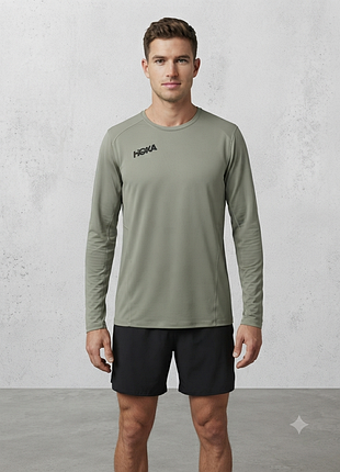 Лонгслив от бренда hoka one one