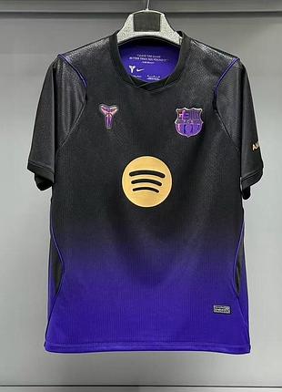 Футболка чоловіча nike barcelona kobe bryant чорно-фіолетова