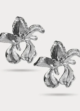 Серьги лепестки нежности серебристые