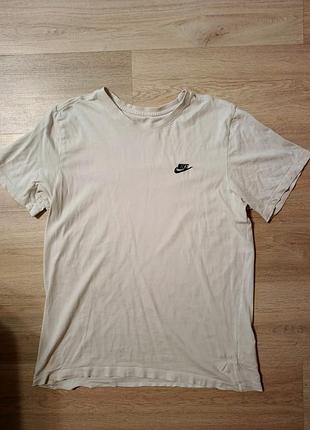 Базова футблока від nike