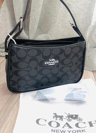 Сумка для жінок coach чорна з монограмою