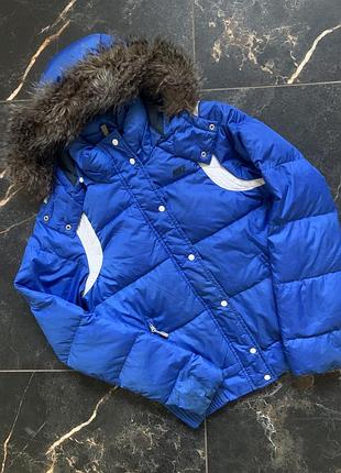 Куртка nike синього кольору в розмірі м