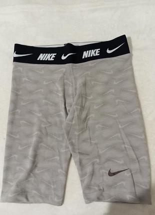 Шорти жіночі nike сірі з логотипом