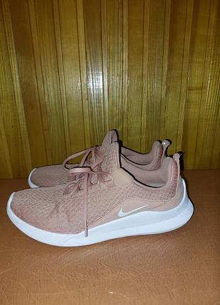 Кросівки жіночі nike рожеві