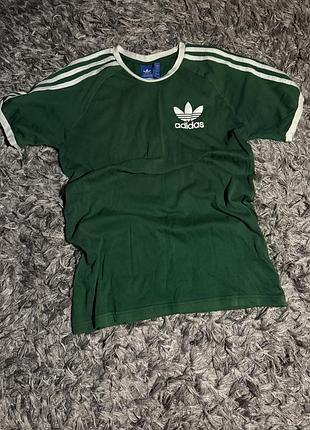 Футболка чоловіча adidas originals зелена