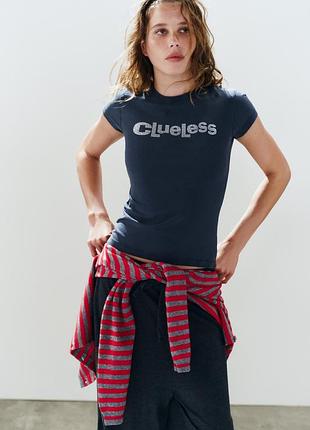 Футболка со стразами clueless ™