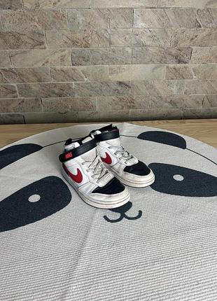 Кросівки nike