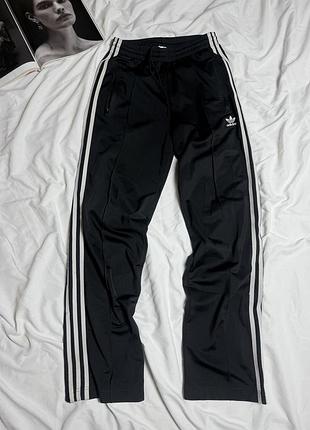 Спортивні штани adidas