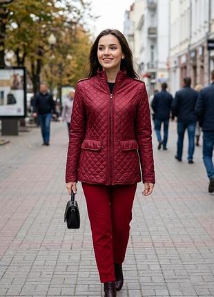Приталенная стеганая куртка бренда lacoste