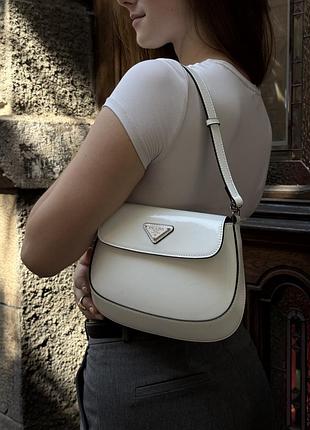 Сумка cleo lacquered leather mini bag white 4