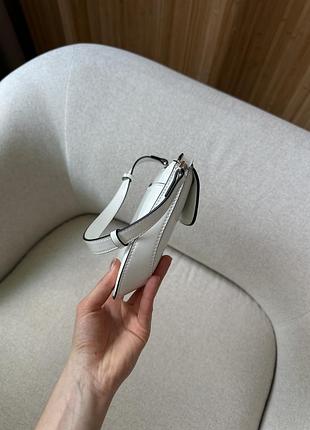 Сумка cleo lacquered leather mini bag white 7