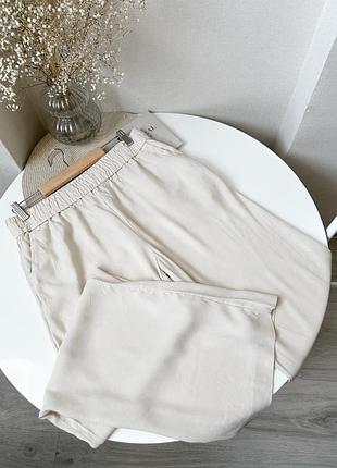 Молочні легкі штани брюки ліоцел h&m