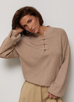 Вязаный джемпер oversize с декоративными застежками - бежевый цвет, one size (имеется размеры)