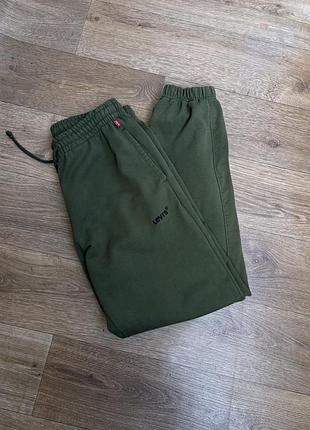 Чоловічі спортивні штани джогери levi's red tab sweatpant р.м/l зелені