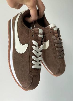 Nike cortez brown | коричневі замшеві кеди з білим свішем | 37–41