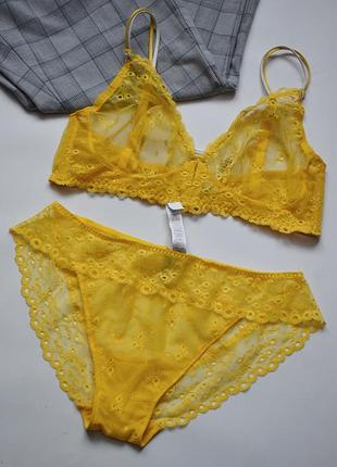 Оранжевый кружевной комплект белья intimissimi l 80c