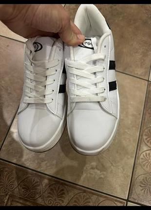 Кеди білі classic 2