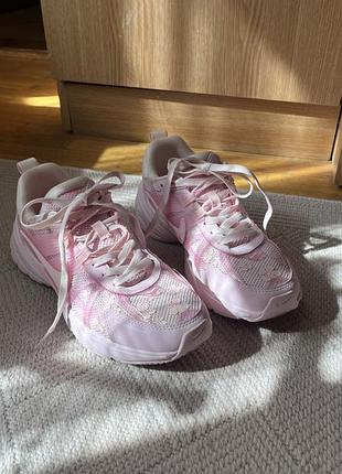 Кросівки жіночі nike v2k run pink foam arctic pink