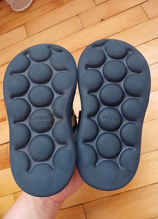 Кроссовки adidas bubble comfy 6