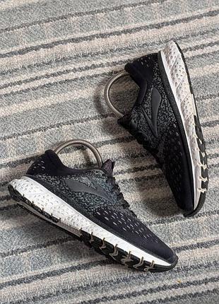 Brooks жіночі оригінал кросівки 6