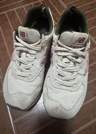 Оригінальні кросівки new balance