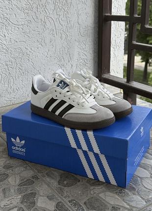 Кросівки жіночі adidas sambo бежево-білі, розмір 37, довжина устілки 23 см