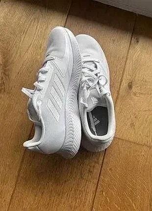 Кроссовки р 38 adidas новые