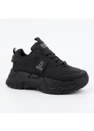 Жіночі масивні чорні кросівки на грубій підошві streetstyle black swin shoes
