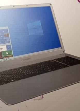 17" ноутбук ssd 128/4 безшумний надійний