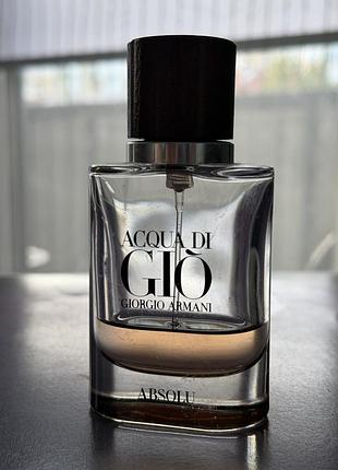 Подарунок: оригінал giorgio armani acqua di giò absolu eau de parfum 10-15 мл, свіжий деревний аромат.