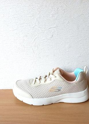 Классные кроссовки skechers 36,5 р. стелька 23 см.