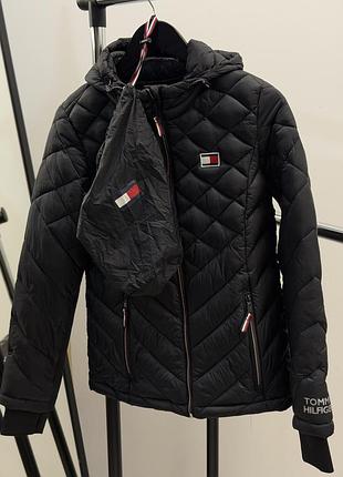 Куртка tommy hilfiger s 2