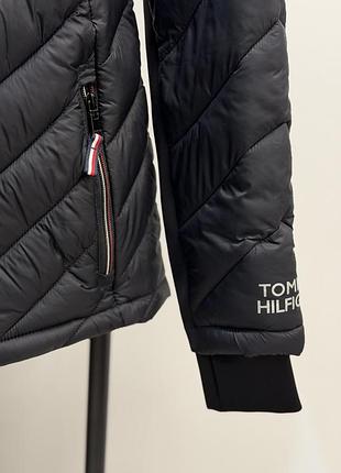 Куртка tommy hilfiger s 5