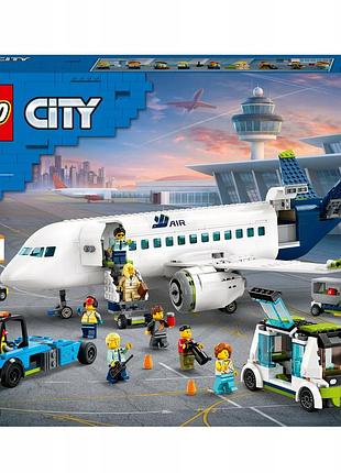 Lego city пасажирський літак 60367