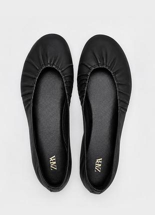 Чорні мʼякі балетки з натуральної шкіри zara 39 розміру