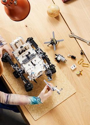 Lego technic nasa mars rover perseverance 42158 6