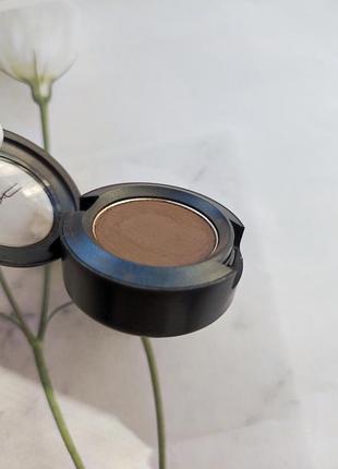 Одинарні тіні для повік коричневі оригінал mac brun satin 4