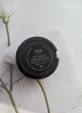 Одинарні тіні для повік коричневі оригінал mac brun satin 5