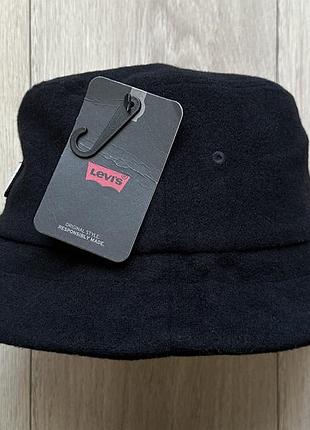 Чорна панама levi’s 3
