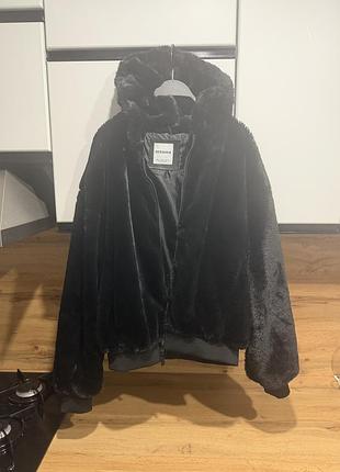 Шубка шуба бомбер bershka куртка