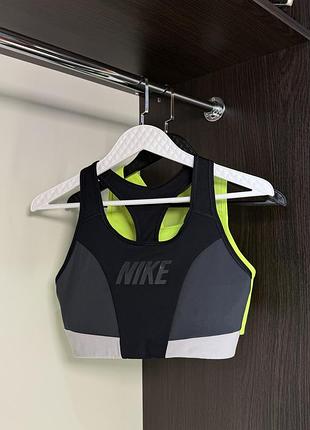 Оригінальний спортивний топ nike 2