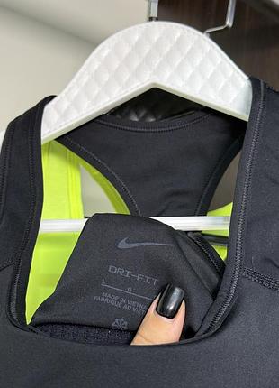 Оригінальний спортивний топ nike 4