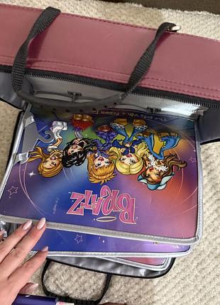 Продам кейс bratz 5