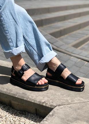 Сандалии dr. martens voss black