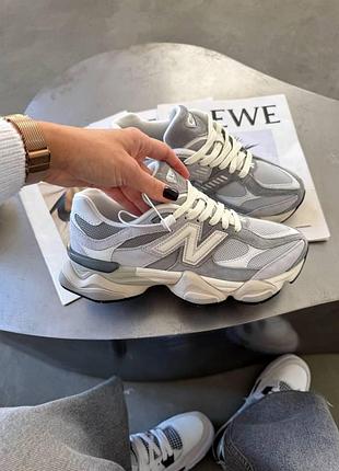 Сірі кросівки унісекс new balance 9060 grey beige white х нью беланс 45